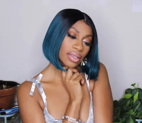 GINGER SNAP - Short Cropped Bob with Middle Part